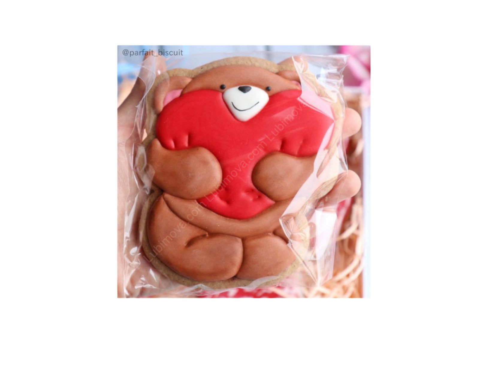 Форма  с трафаретом для пряников  "Влюбленый мишка Тедди " h11см